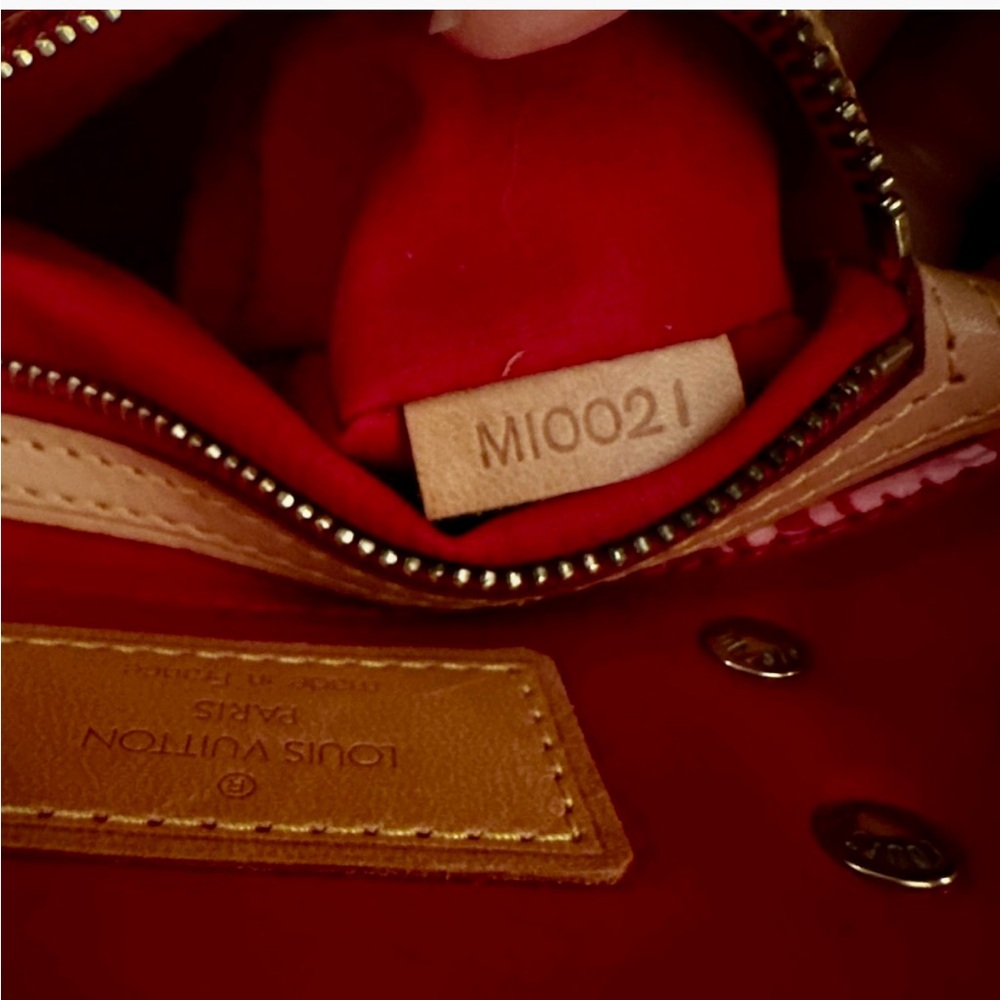 Authentic Louis Vuitton Red Vernis Monogram Tote Bag with Vachetta Handles - Picture 8 of 11